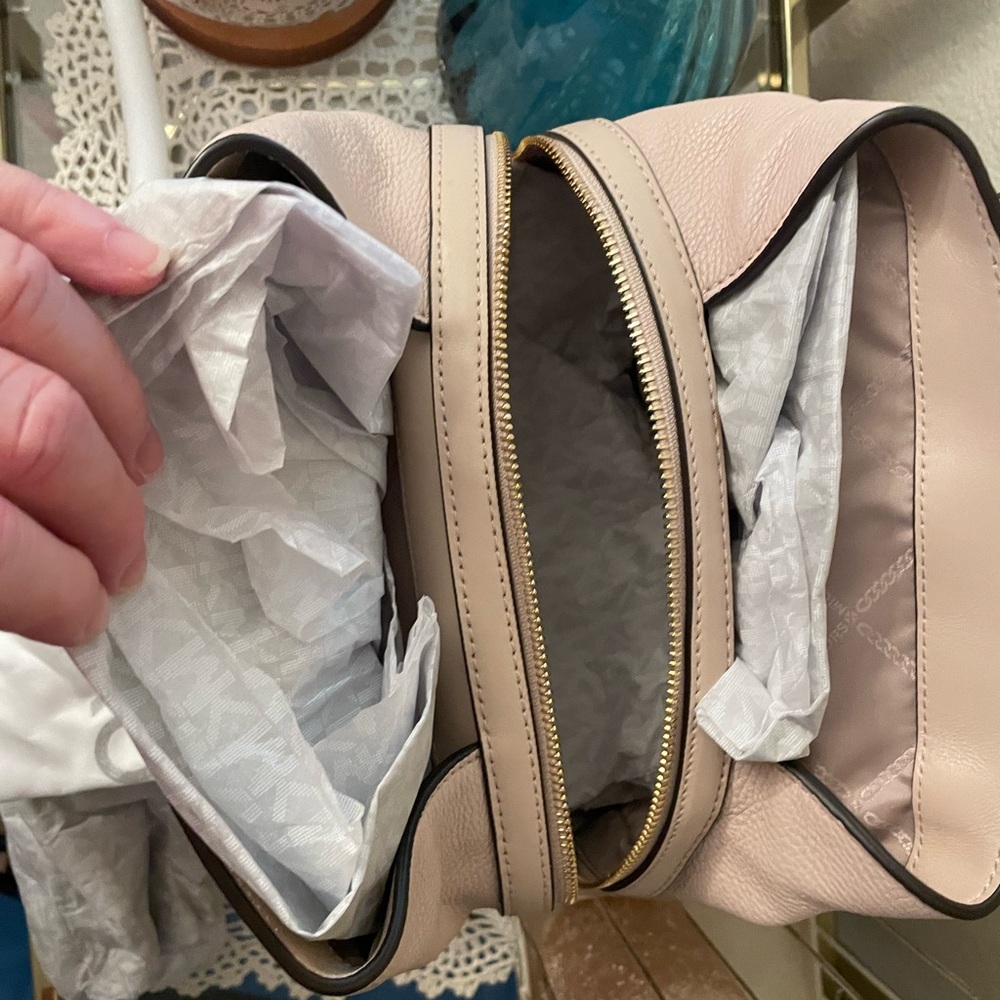 Michael Kors Blush Pink Leather Backpack NWOT - Picture 12 of 16